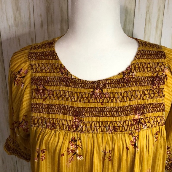 ACOS & A color gold size medium women’s top - Picture 3 of 11